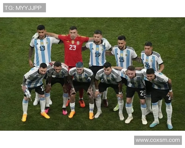 足球明星意外离世震惊全球球迷哀悼声不断追忆其辉煌职业生涯 足球明星意外离世震惊全球球迷哀悼声不断追忆其辉煌职业生涯